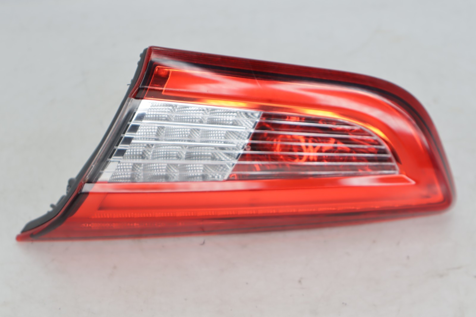 ✅ 2014-2019 MASERATI GHIBLI SQ4 REAR RIGHT PASSENGER SIDE INNER TAIL LIGHT OEM