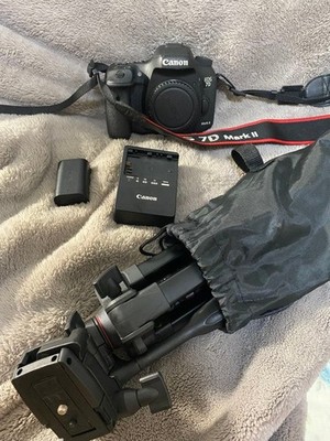 Canon EOS 7D Mark II DSLR Camera with Tripod Set Charger Battery Strap