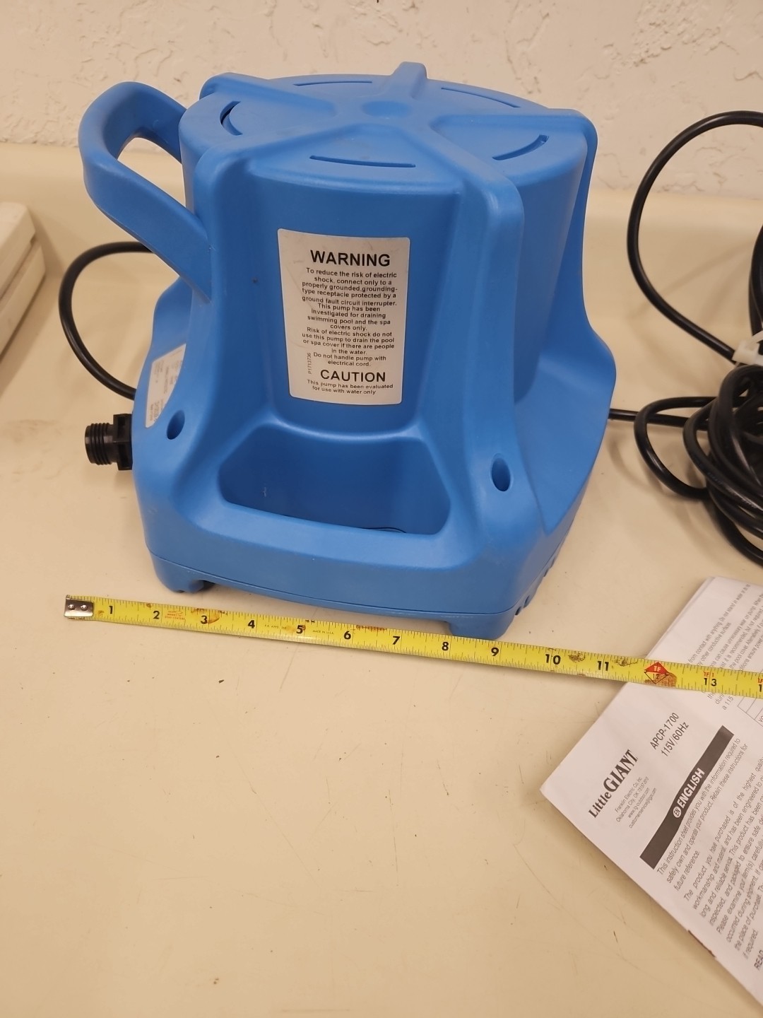 Little Giant Pool Cover Pump Automatic APCP-1700. Untested. 