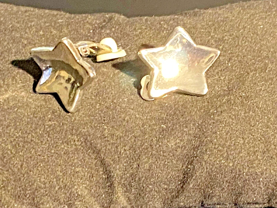 Orecchini a stella da donna argento piccoli leggeri con clips da lobo - Immagine 2 di 4