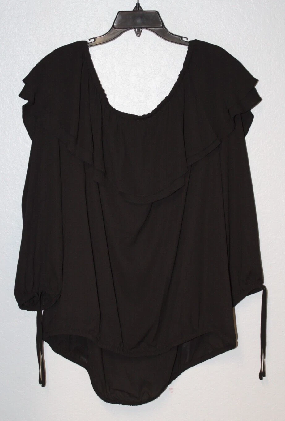 Top donna Michael Kors nero con volant spalle scoperte nuovo $88 taglie forti 3X nuovo con etichette