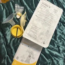 Medela Harmony 67186S Manual Breast Pump Lot Of 2 See Description