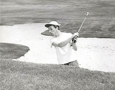 T10-148740. Orig Promo Photo Ray Bolger Golfing 1951 