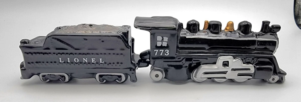 Lionel 773 Ceramic Train Salt Pepper Shaker Set Black Silver