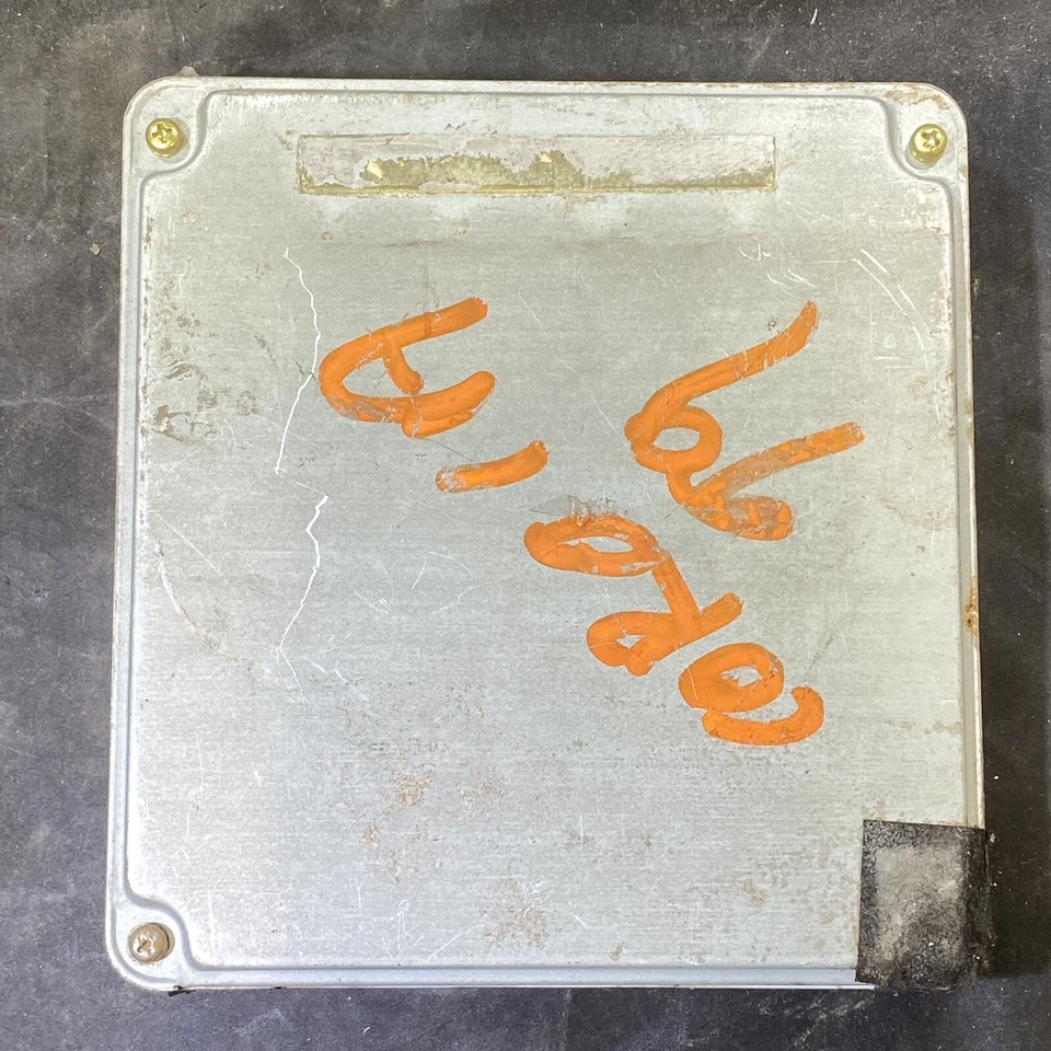 Toyota Corolla 89661-02551 1999 módulo de control del motor A/T 1zz-Fe Foto 4 de 4