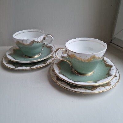 Aynsley China Teetasse Untertasse Kuchenteller x2 selten Vintage Salbei Grün Gold Neuwertig