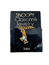 SNOOPY Surfboard PEANUTS Cloisonne Aviva Vintage Gold Tone Necklace Jewelry