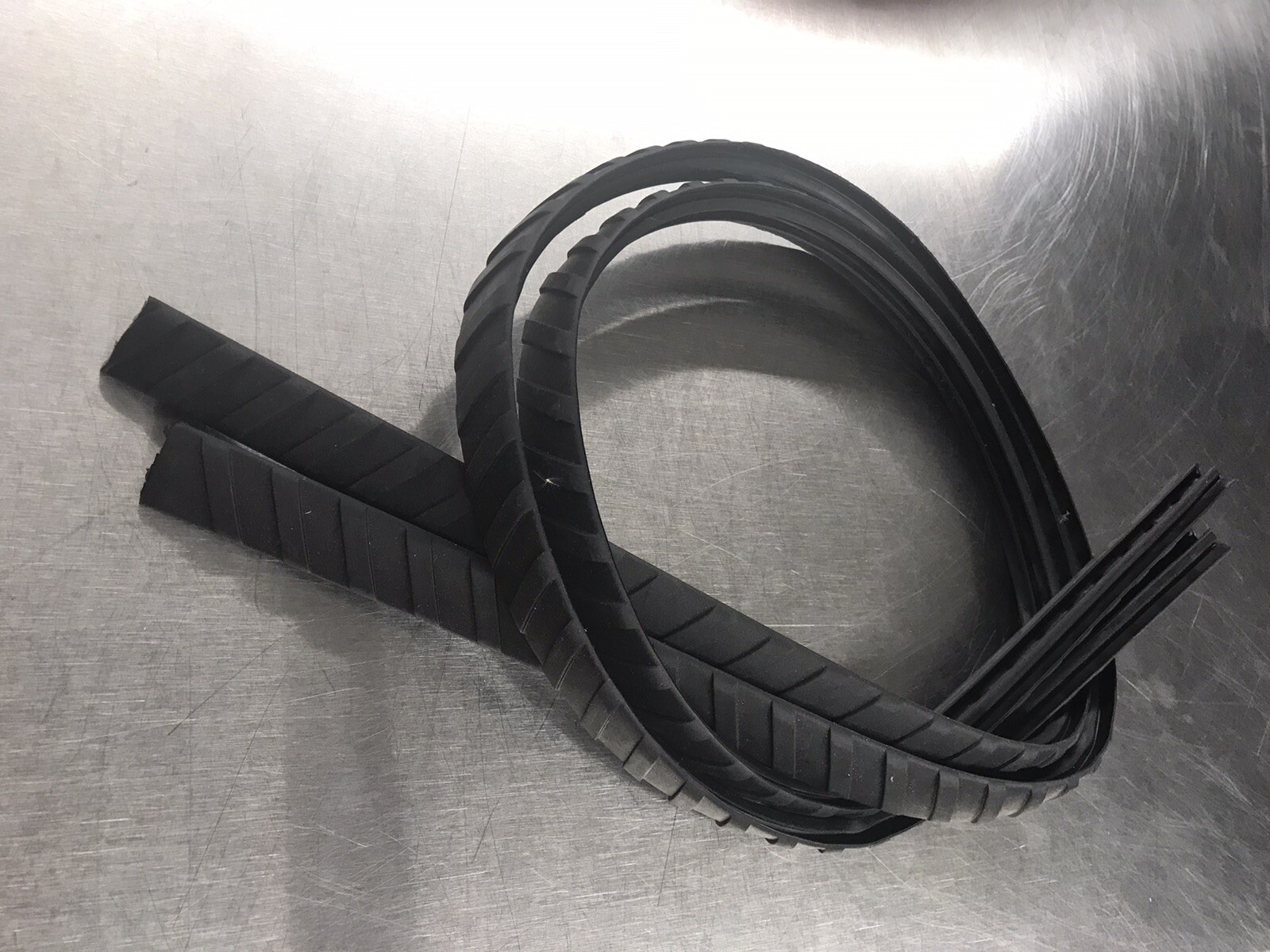 New OEM AUDI A1 A3 A4 A5 A6 A7 A8 Q5 Q7 Fluted Roof Rack Rubber Strip 4G9071633A eBay