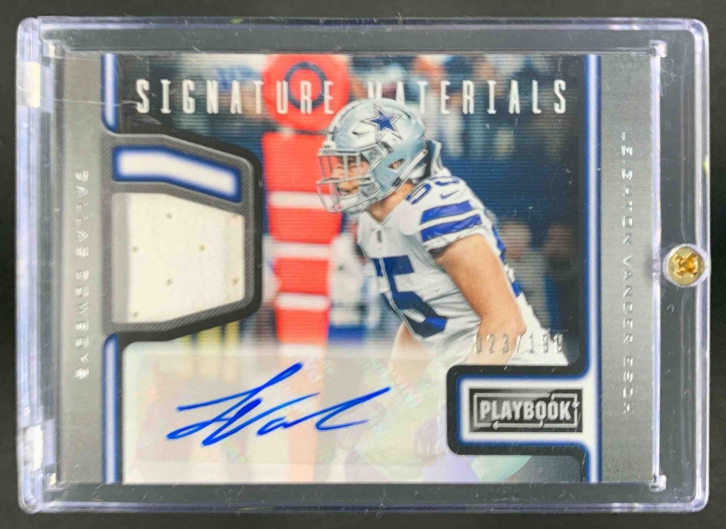 Leighton Vander Esch 2019 Panini Playbook Signature Patch Auto Cowboys /199