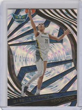 2021-22 Panini WNBA Revolution Fractal #6 Isabelle Harrison Dallas Wings