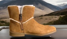 UGG KIDS COLETTA BOOT/ 1094579K SIZE 6 CHESTNUT, KIDS BOOTS AUTHENTIC BRAND NEW