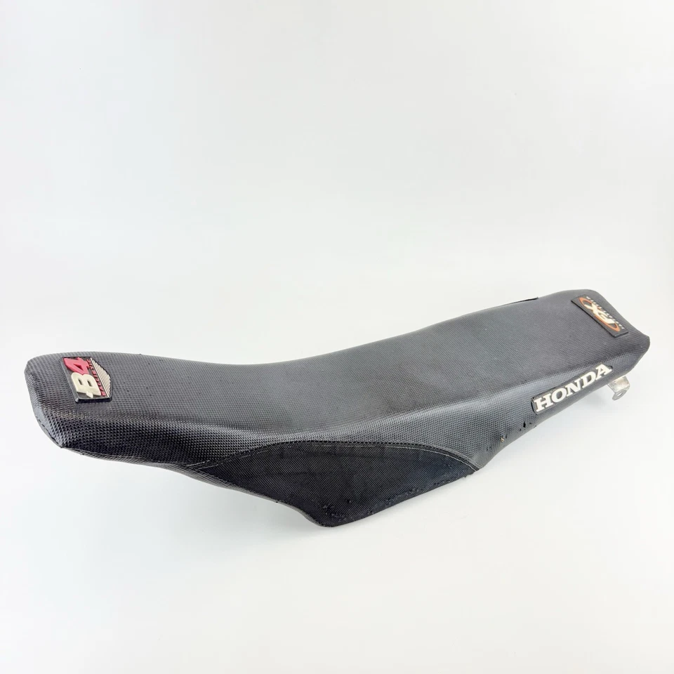 2007 04-09 Honda CRF250R SDG Seat Saddle Foam Pan Brackets Factory Effex Cover - Image 4 of 4