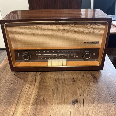 Vintage Grundig Model 2440U Tube Radio AM FM Shortwave West Germany 1960s