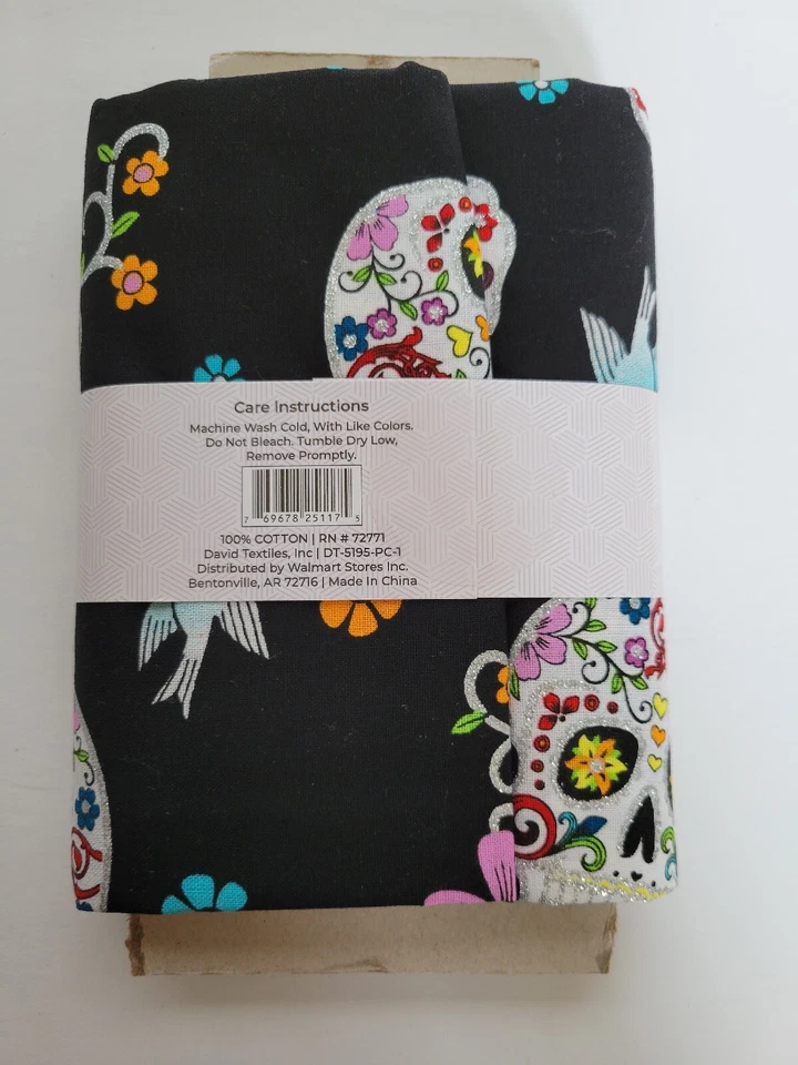 Tela Corte 1 Yarda Día de Muertos Calaveras de Azúcar Brillo 100% Algodón Negro Multi Foto 2 de 4