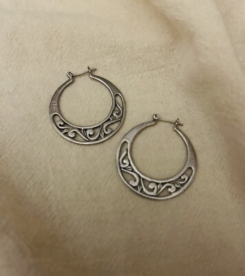 Sterling Silber Cut Out Scroll Design Schnappverschluss Creolen 