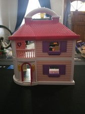 Hello Kitty - Light Up Dream House with 5 Acc...