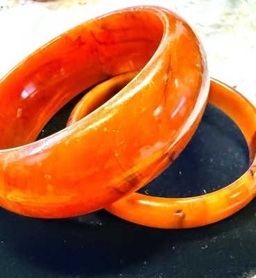 Vintage Bakelite & Lucite Bangle Bracelet Lot Orange Root Beer Carved Stack Set