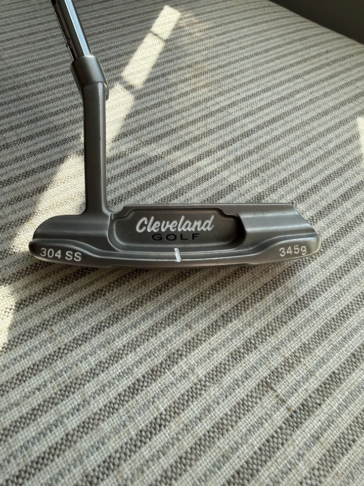 MINT Cleveland Huntington Beach Collection 1 Blade Putter 35” - Image 2 of 4