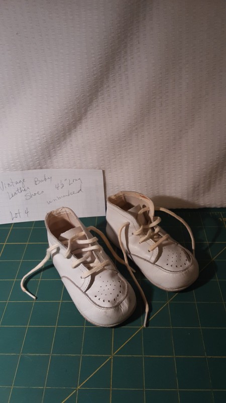 Vintage White Leather Childs Baby Shoes Leather Shoe 4.5"  Long Approx Lot 4
