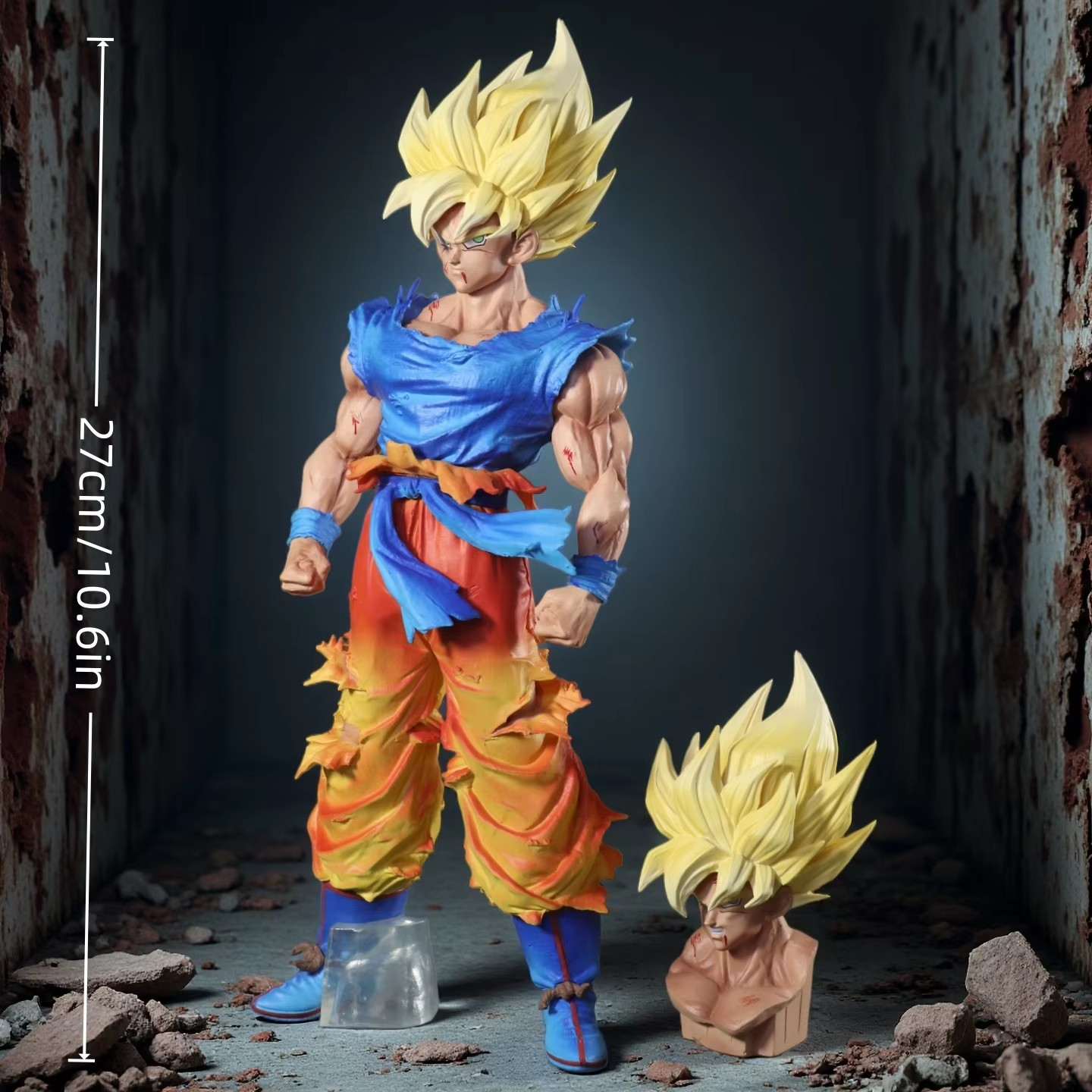 Figurine Goku Super Saiyan 27 cm têtes interchangeables pour éviter les poses répétitives