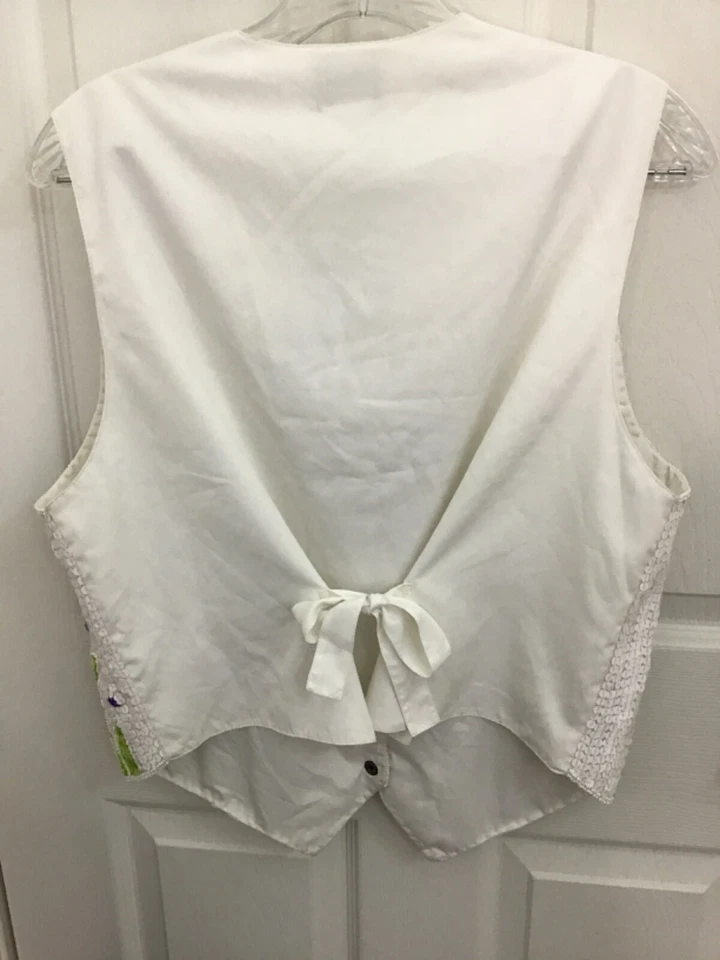 The Quacker Factory Vest : Flowers Butterflies White Sequin Size M - New w/ Tags - Image 4 of 4