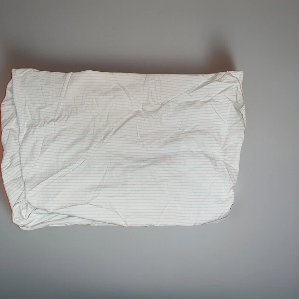 Sábana bajera ajustada Child of Mine by Carter's Baby verde menta a rayas Foto 4 de 4