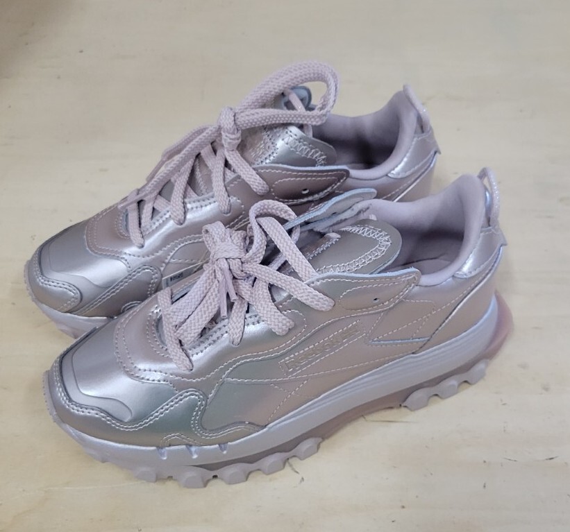 Reebok Classic Leather Cardi B