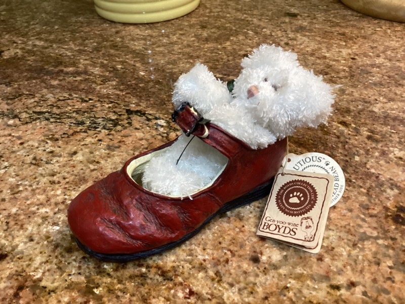 VTG Boyds Bear-Foot Friends 2001 Exclusive Edition Christmas Ornament