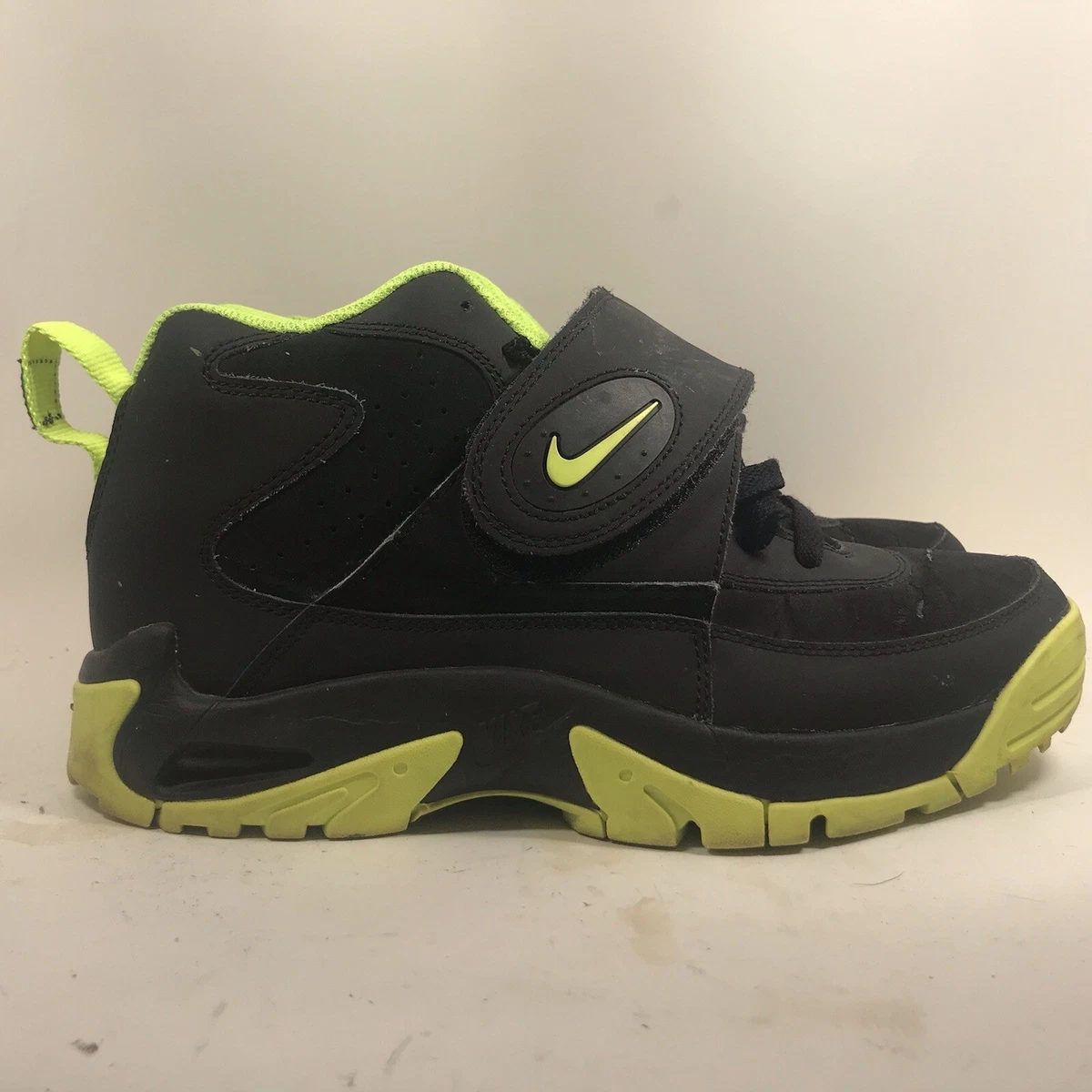 Nike junior cheap seau shoes