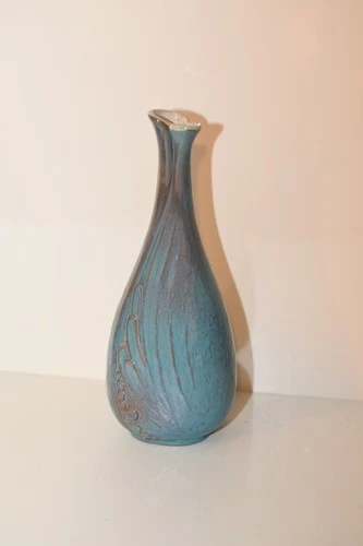 Frankoma pottery vase V2 '70 signed JNF 2426