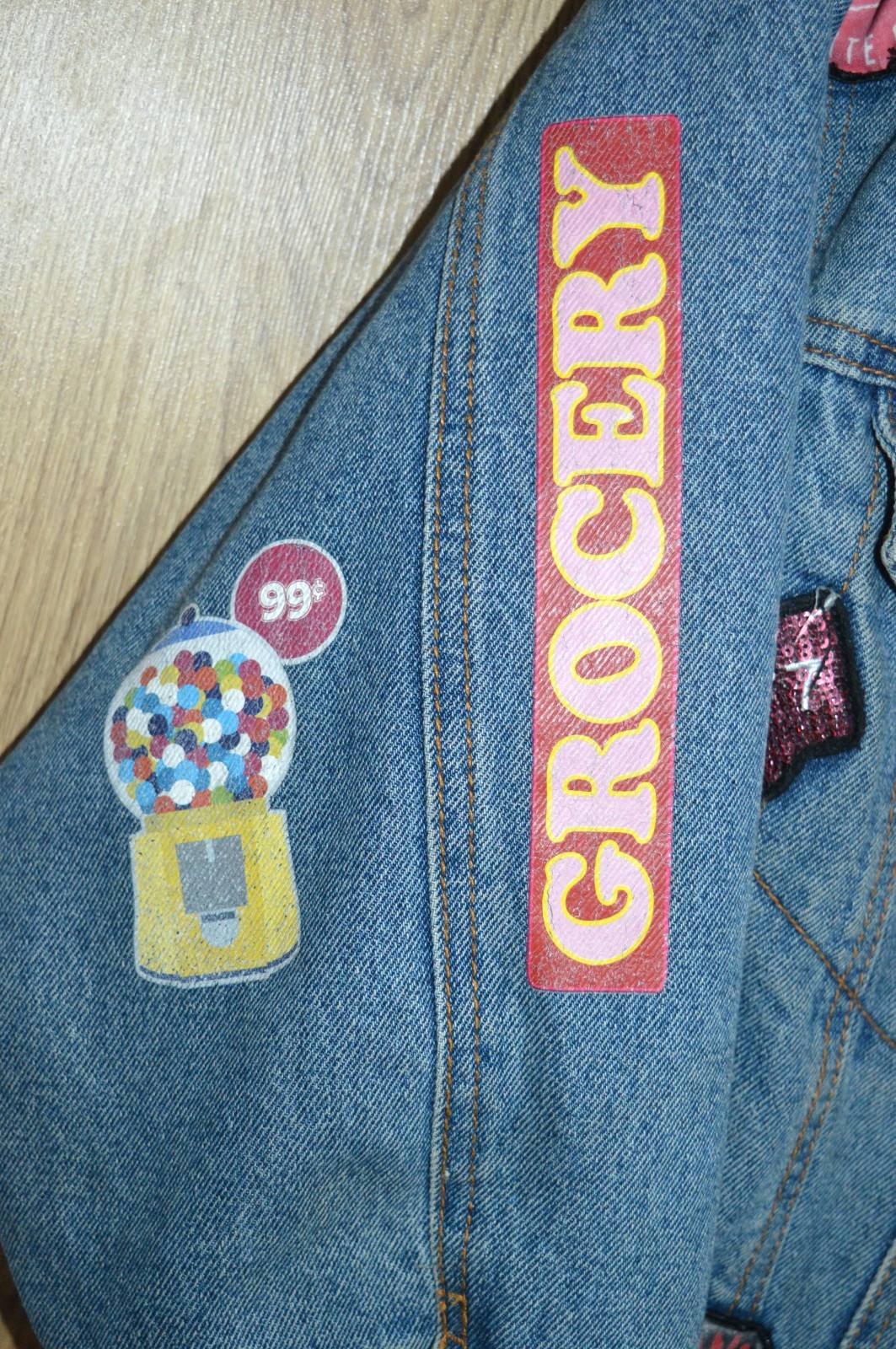 Pull & Bear Patchs / Print Denim Jean Jacket Wome… - image 2