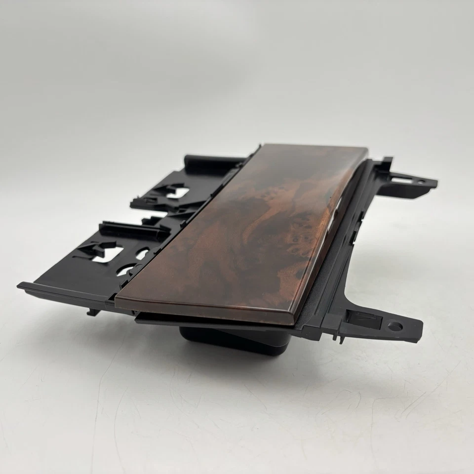 08-17 Mercedes Benz W204 C250 C300 C350 Center Console Ash Tray OEM A2046800179 - Image 3 of 4