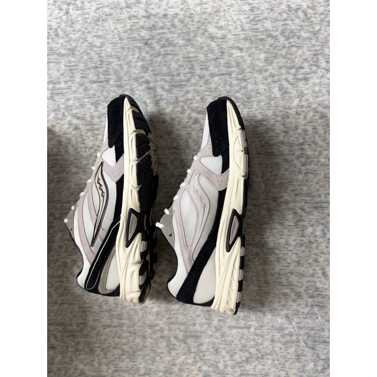 Saucony Ride Millennium Mens 11 White Black White Sneakers S70856-4 NIB thumbnail 3