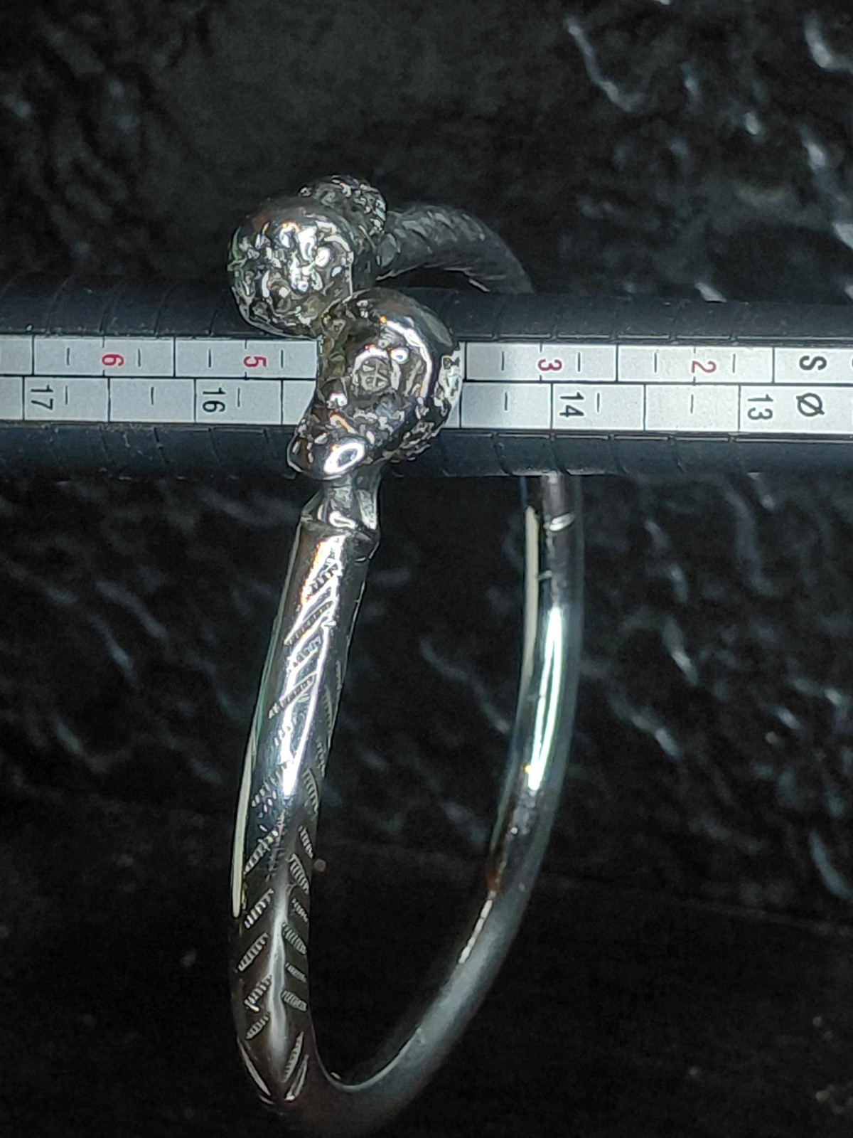 Solid Sterling Silver Thick Etched Bangle with Be… - image 5