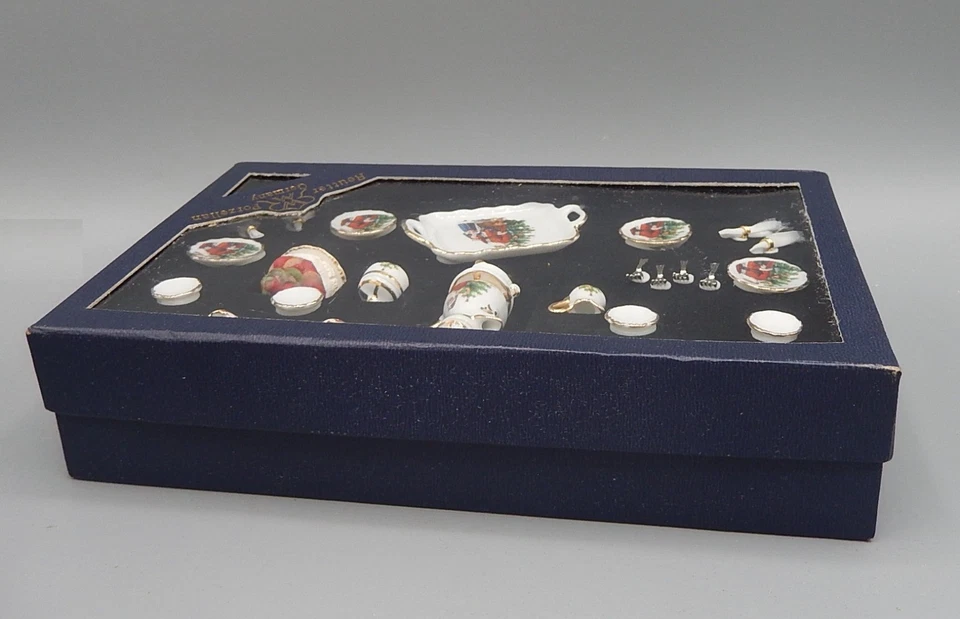 Juego de platos de postre de té de Papá Noel de porcelana Reutter miniatura para casa de muñecas 1:12 Foto 3 de 4