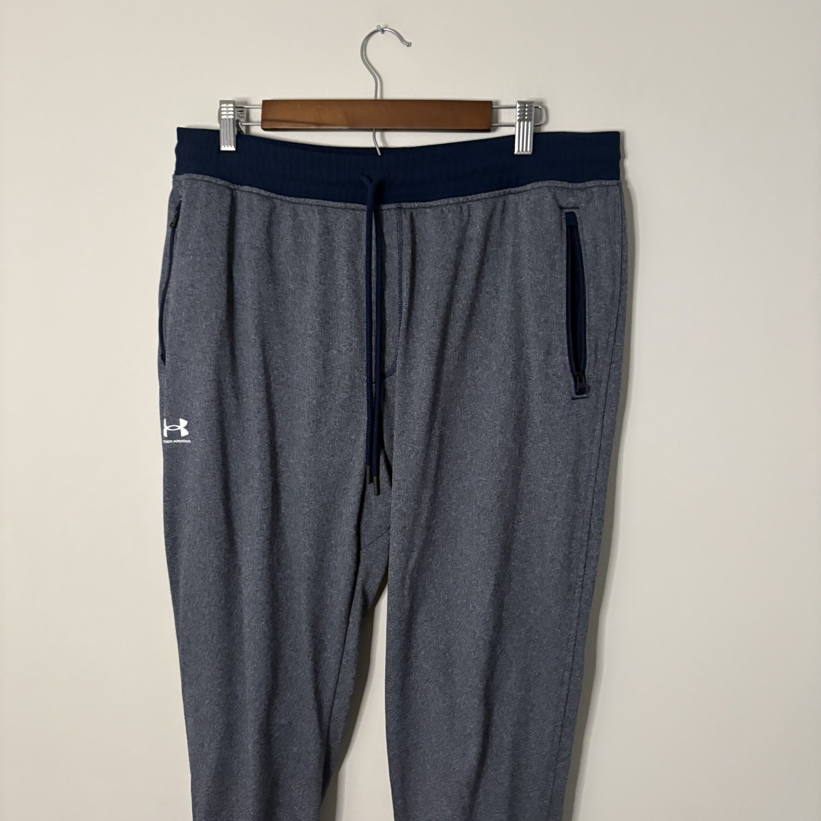 Under Armour Men’s XXL Navy Blue Athletic Pants Jogger Comfy S6 thumbnail 2