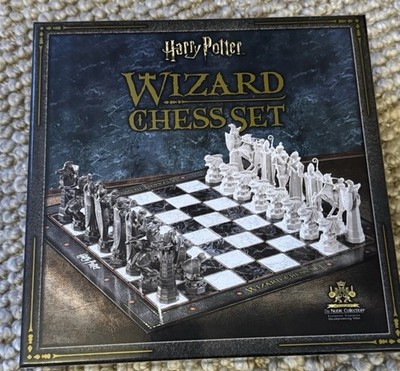 Harry Potter Wizard Chess Set Noble Collection Missing 2 Pieces