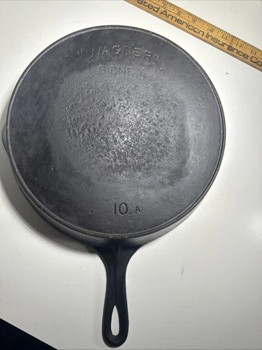 Wagner Arc Strait 10 Inch Cast Iron Skillet Made In USA Vintage