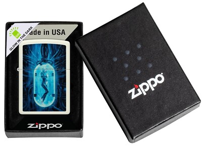 Original GLOW IN DARK GID ZIPPO Feuerzeug 48520 Futuristisch FRAU IN RÖHRE SCIFI NEU IN OVP
