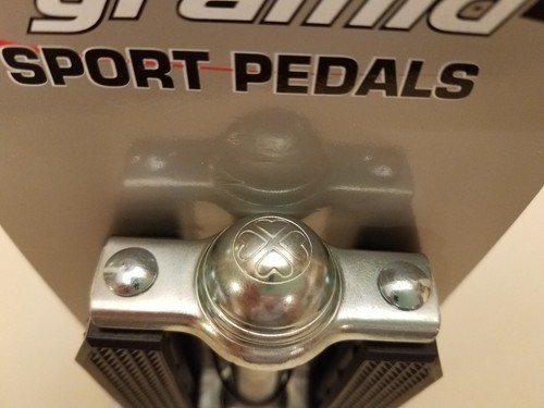 NOS Pyramid #41124 Rubber Block Pedals...9/16"...Cruiser...Tank Bike...Bicycle - Picture 3 of 5