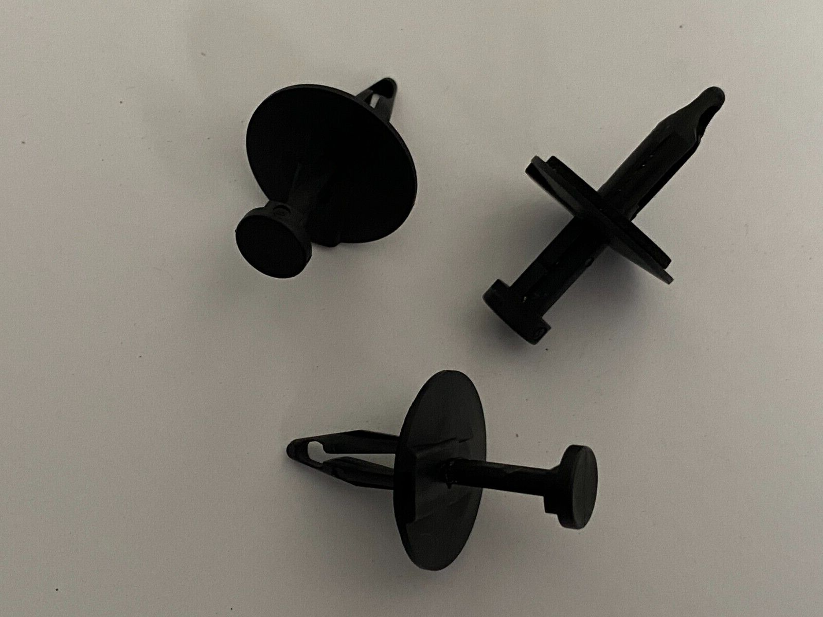 Genuine Ford Focus Mk1 Side Trim Clip 1086845 for sale online | eBay 