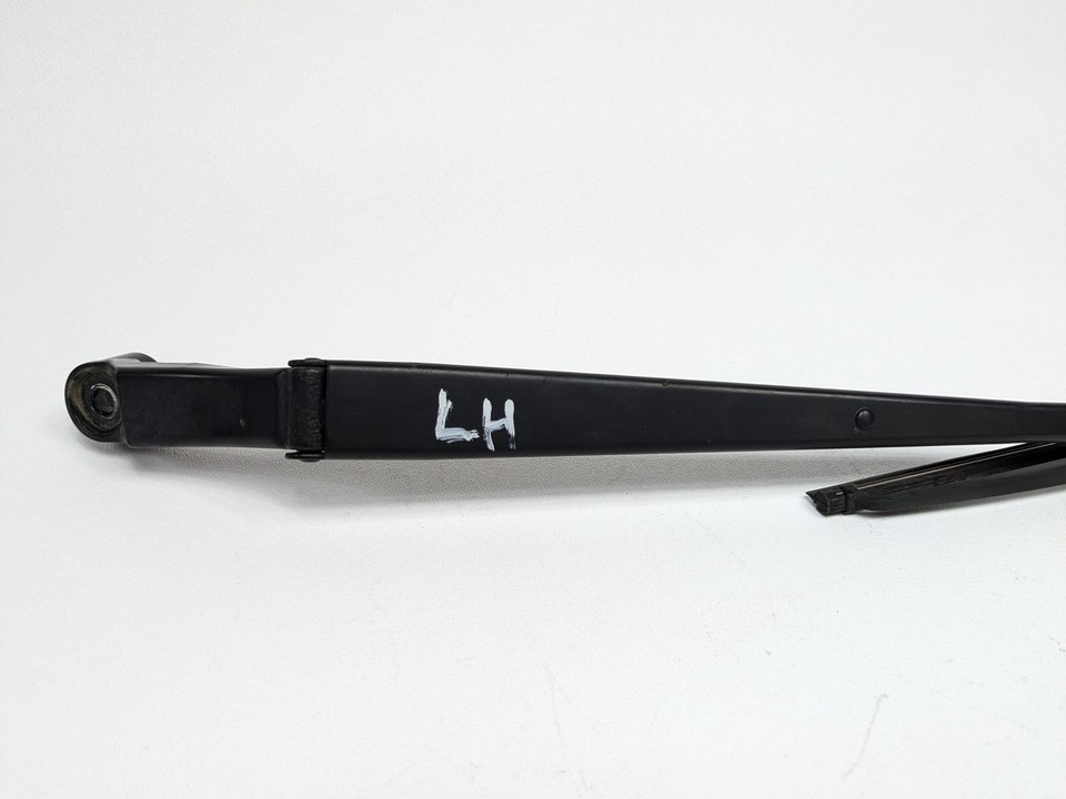 2005 2006 OEM TOYOTA TUNDRA FRONT LEFT DRIVER SIDE WINDSHIELD WIPER