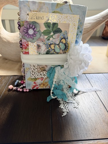 hand made junk journals