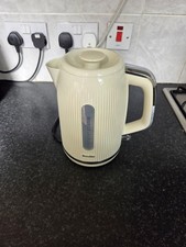 Breville Bold Electric Kettle 1.7L 3KW VKT223 Cream and Silver