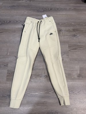Nike NSW Tech Fleece Coconut Milk Black Joggers Men s Size S HV0959-234 NWT