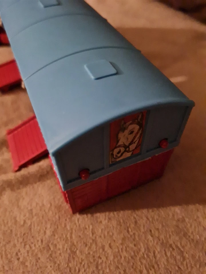 Corgi Toys 1130 Chipperfields Circus Bedford Pferdetransporter mit 4 Pferden TOP - Bild 4 von 4