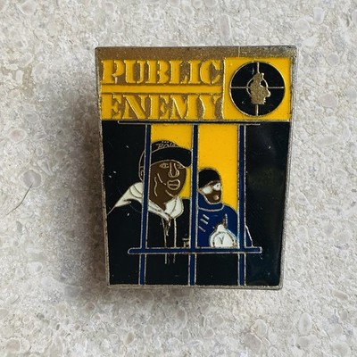 Pin s Public Enemy Under Licence ++