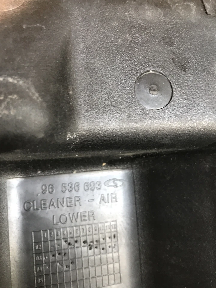 Caja Filtro Aire Daewoo Kalos 96536693 Original 1.2 8V Año 2004 Foto 4 de 4