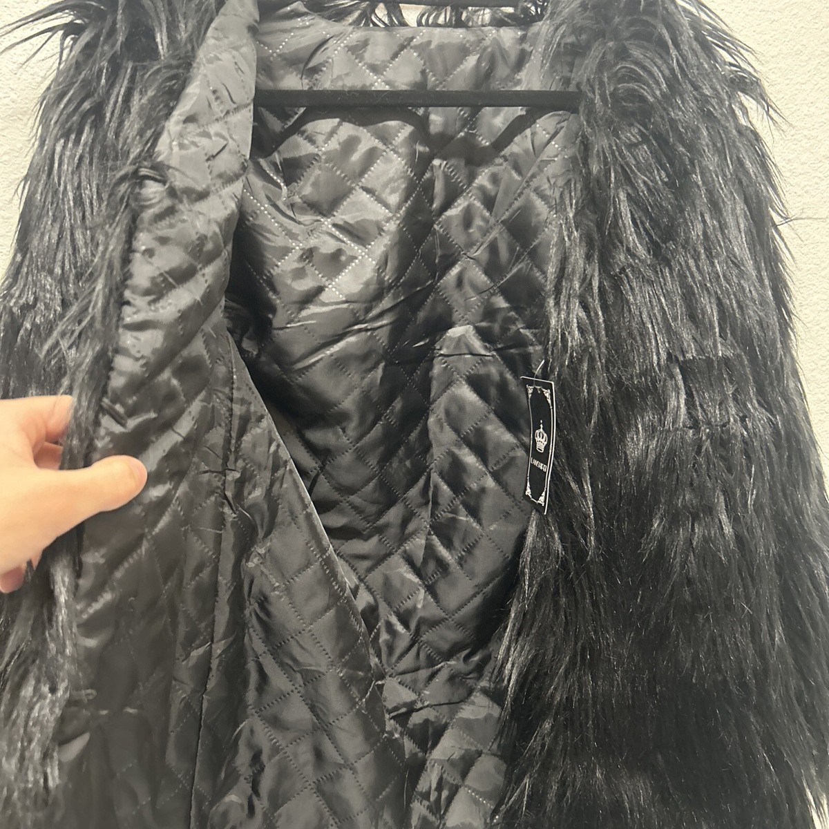 LANSHIFEI Faux Fur 3/4 Length Sleeve 3-Hook Closure Jacket Black