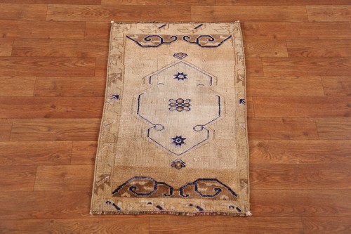 Antique Look Anatolian Oriental Foyer Rug 2x3 ft Hand-knotted Wool Carpet - Picture 2 of 11